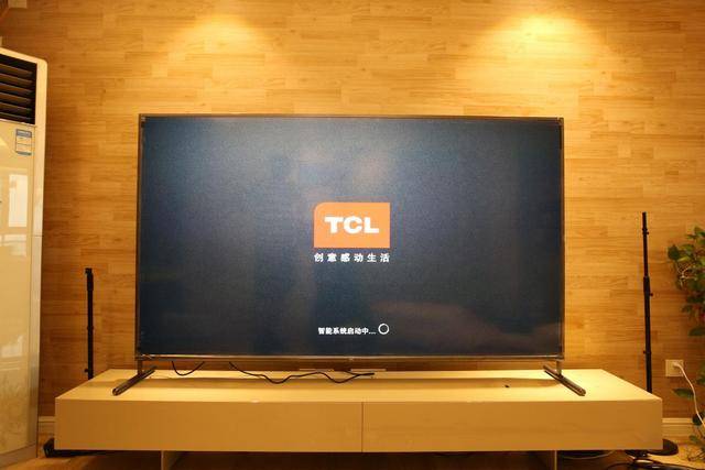 tcl85x6c全场景ai巨幕实力占据客厅c位