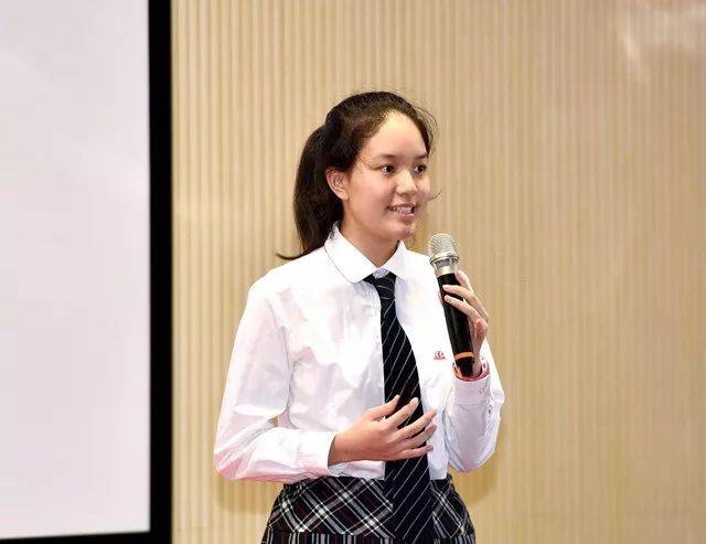 要闻曙光杯上海市高中生英语演讲赛在曙光中学举行