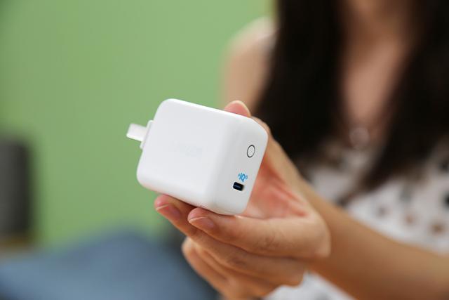 怎么才能快速充电呢 8cdc93681bb84166ba13037172122d40.jpeg