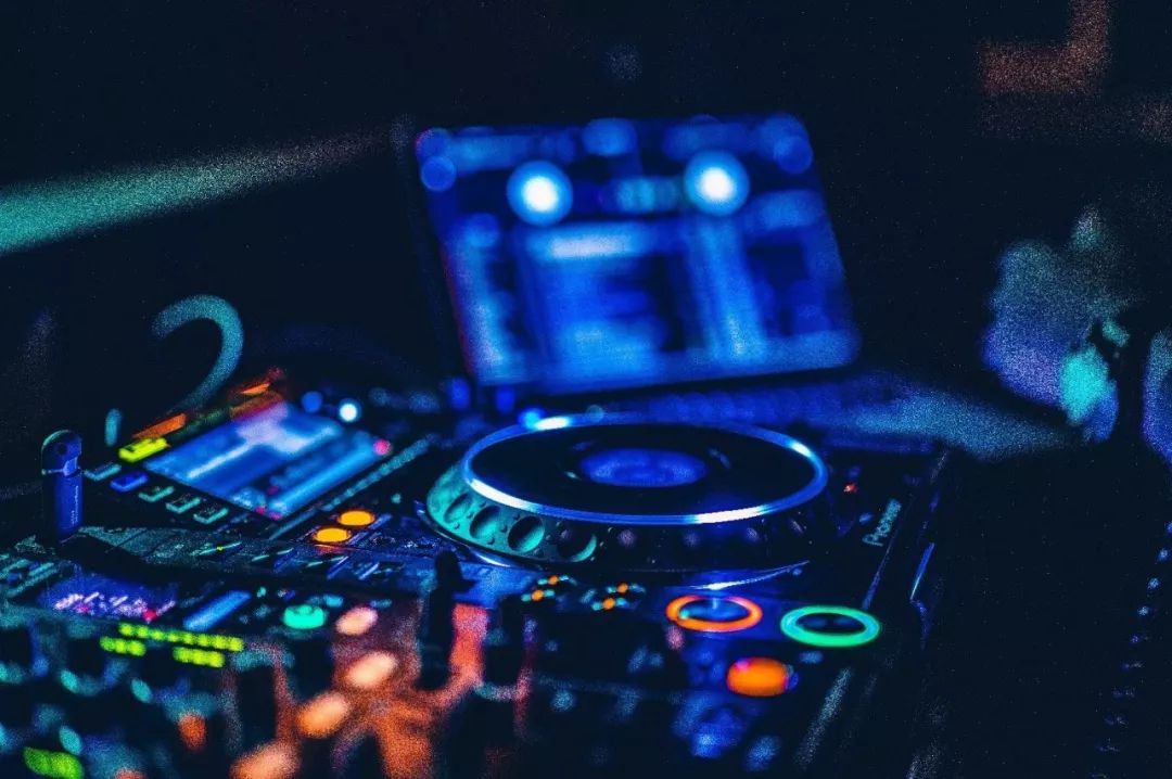 电子音乐制作人如何解决创作瓶颈?