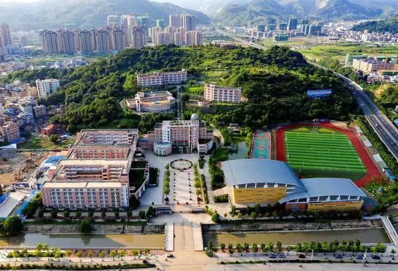 连江文笔中学全景图