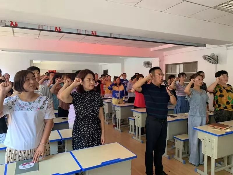 今天福山老师为自己献上一份特殊的礼物