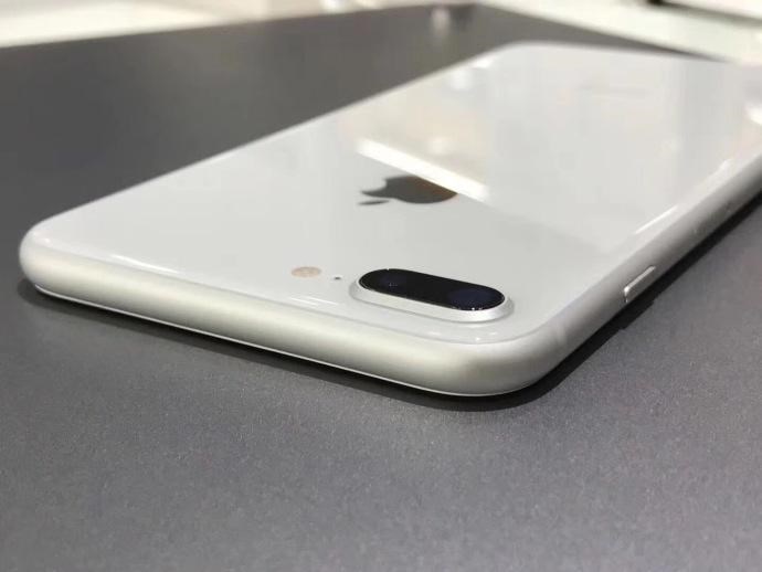 iphone 8 plus多少钱现在 afb0c28d2a764ed7884791b92b3fc282.jpeg