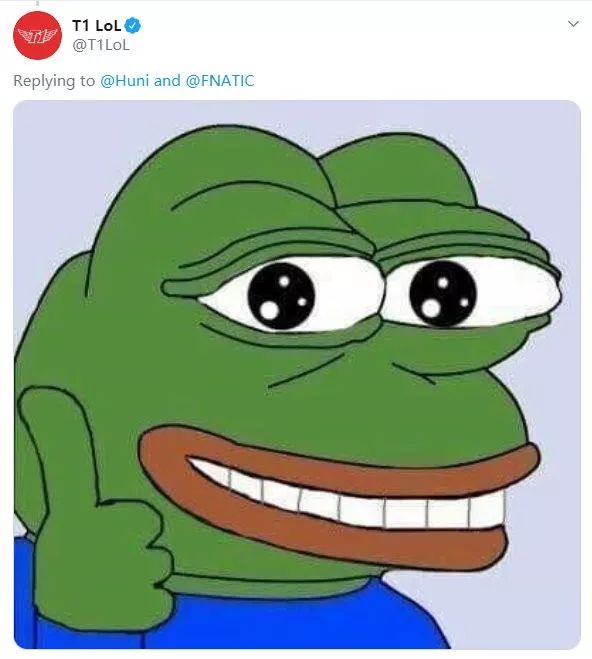 skt的官推也是给huni送了一个绿绿的点赞,小伙子活整的不错啊.