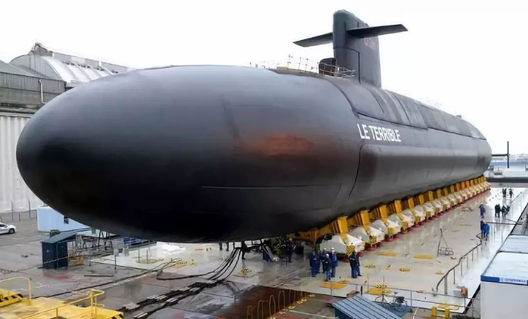 超级震撼小编带你了解海上幽灵核潜艇是如何建造的