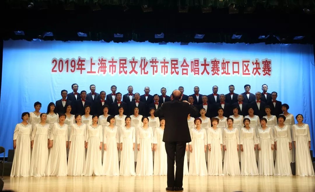 音乐现场合唱推荐 db73f1b2a09b4fcca73a77197074f4a1.jpeg