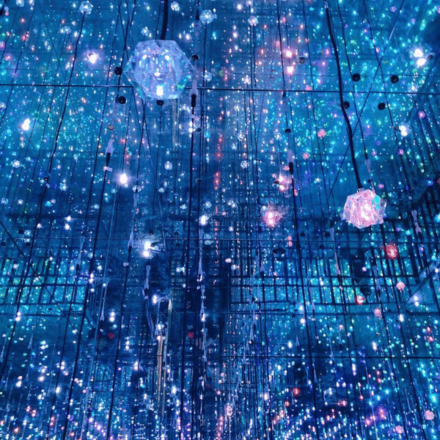 的蝴蝶梦幻如穿过月光的天马行空酷炫的霓虹造型图源网路为您沉醉人间