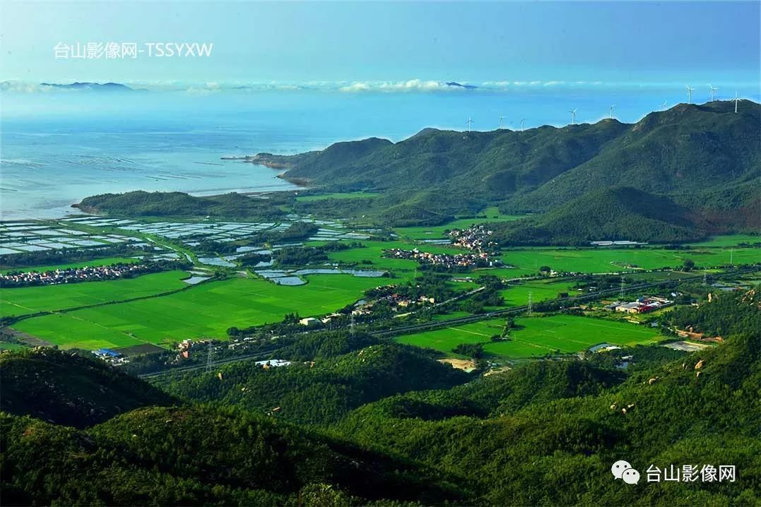 陈锡祺《鱼米之乡 广海海龙湾》