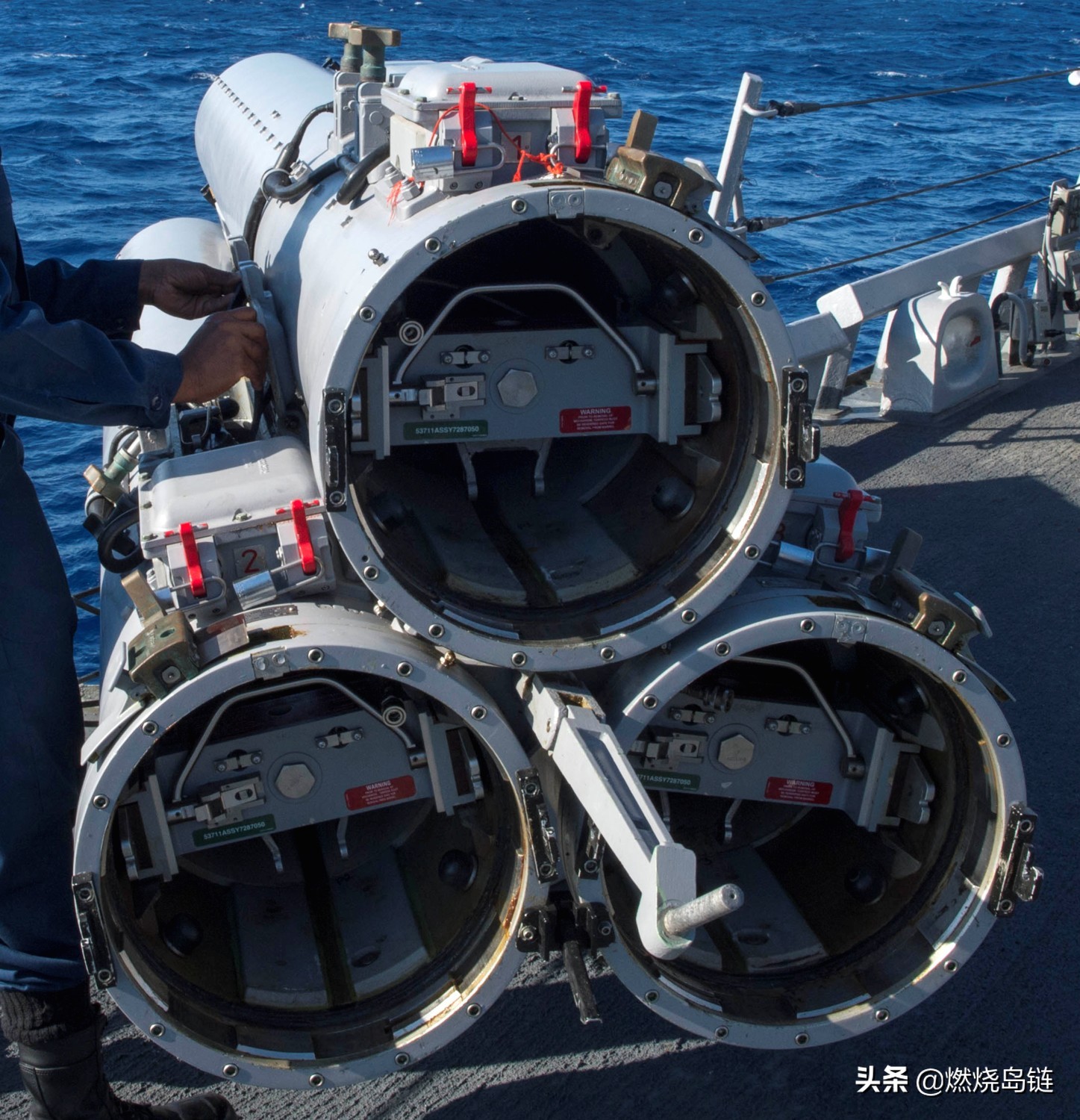 mark 32 surface vessel torpedo tubes,简称:mk32 svtt)水面船舰鱼雷