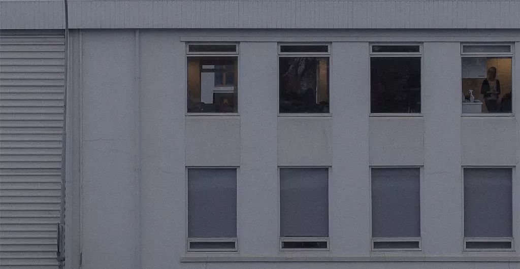 让我脆弱一分钟