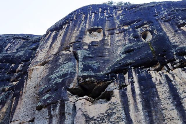 亚洲第一巨石高200米，就在中国福建，一块石头就是一座山