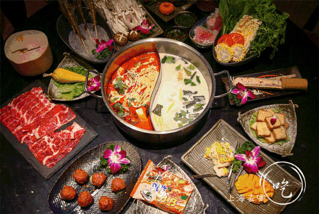 赏圆月,品美食!闹市里的长街宴您去过吗?