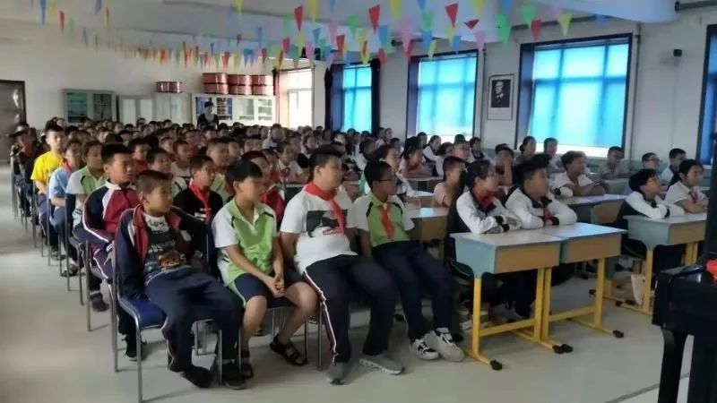 团区委公共安全法治宣传进校园专项活动走进皮口宋家小学