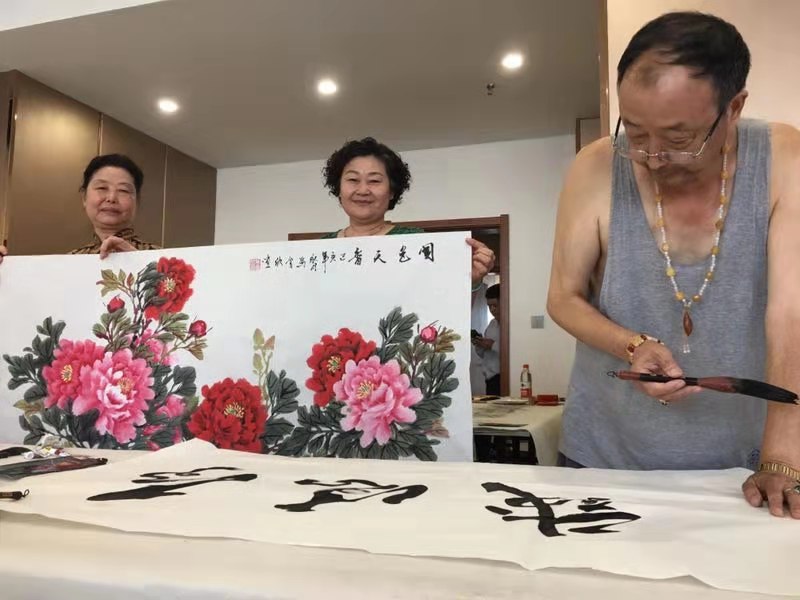 羲之文化传承人王杰宝举办庆仲秋书画名家笔会