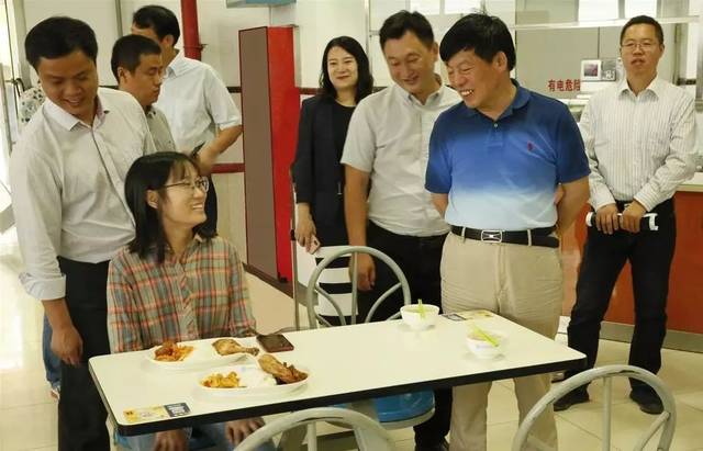 图片 贺怀宇 孙芸 邓欣悦 曾怡然 刘奕珩文字 杨佳萌责编 田洺