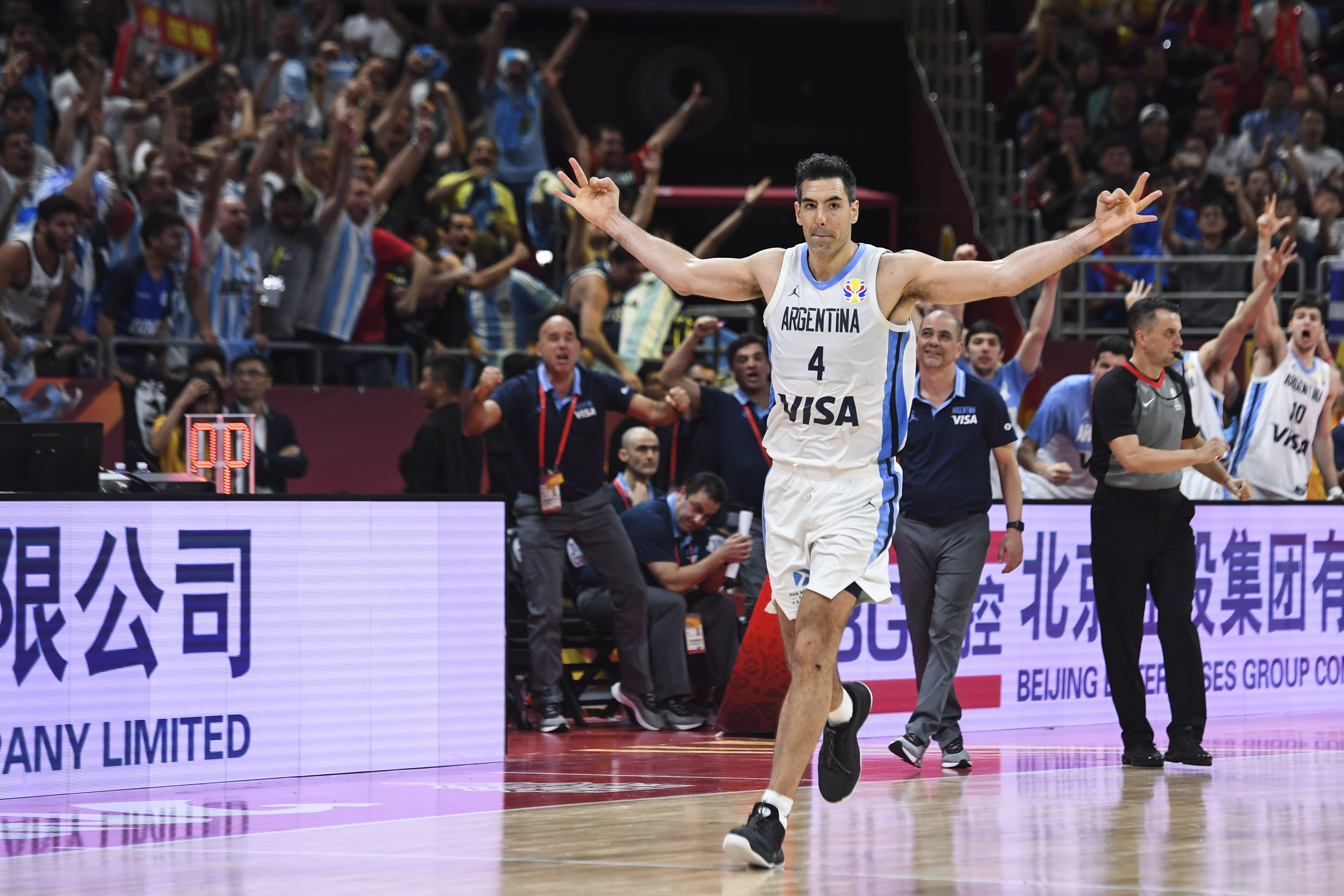 篮球——半决赛：阿根廷队晋级决赛