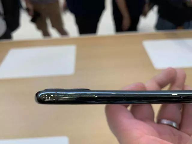 Ӳ��Ӳ:iPhone 11pro������Note10+˭�ǻ���