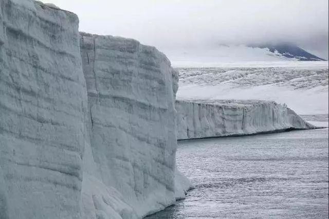 为何北极地区油气资源如此丰富?