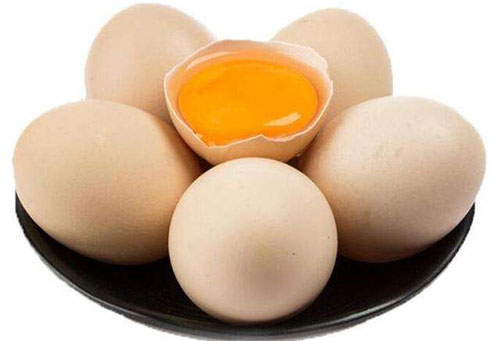 常吃鸡蛋好处多！但4种人天天吃，对身体没好处