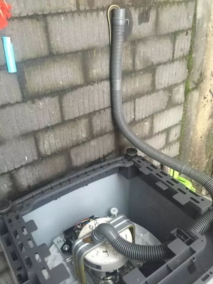 扬州一市民家中洗衣机不排水，竟是因为……太可怕！