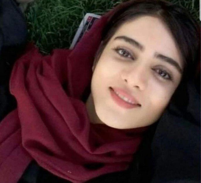 变装看球赛被抓伊朗女球迷自焚身亡