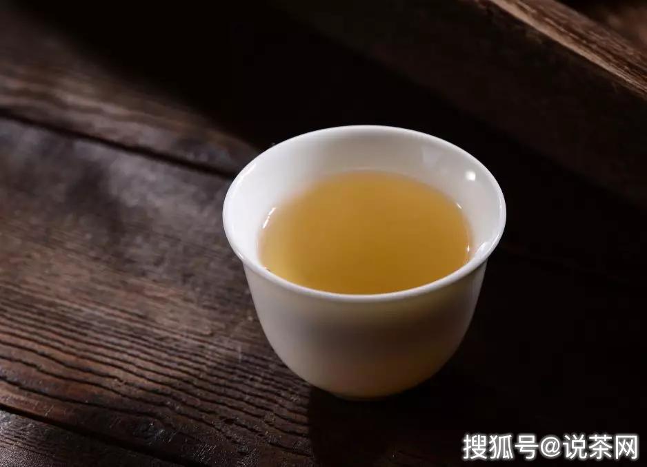 思思答疑丨同样是高温杀青，为何普洱生茶和绿茶区别如此之大？