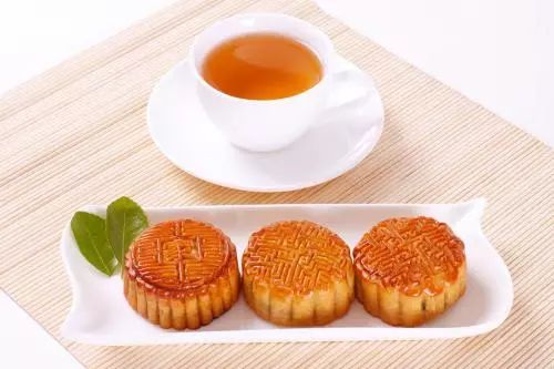 哪些食物属于高油脂高糖的 9778676a66004c35b18acdde40c6bc50.jpeg