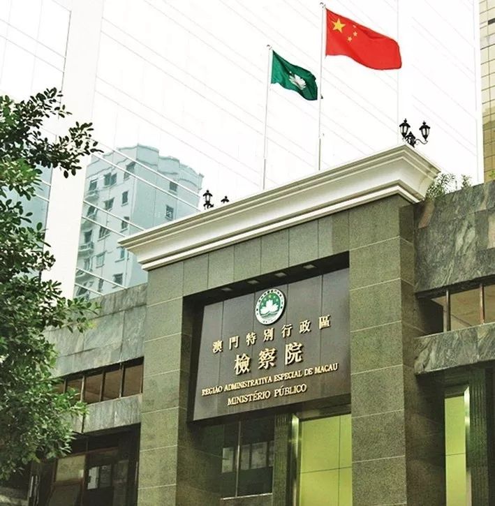 内地女醉酒发烂渣,拒绝合作及袭警,酒醒后面