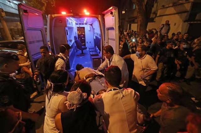 里约一医院着火已造成至少11人死亡