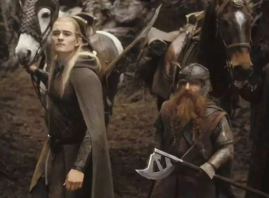《指环王》中精灵王子莱戈拉斯 (legolas)和矮人贵族金姆力 (gimli)