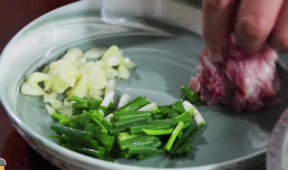 丝瓜配什么炒好吃视频 ea42f4852cc04af1af22588a1d0ff756.jpeg