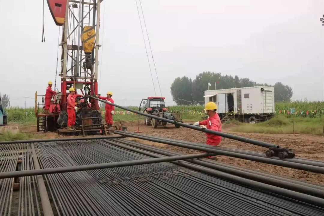 濮城GDP_中国gdp增长图