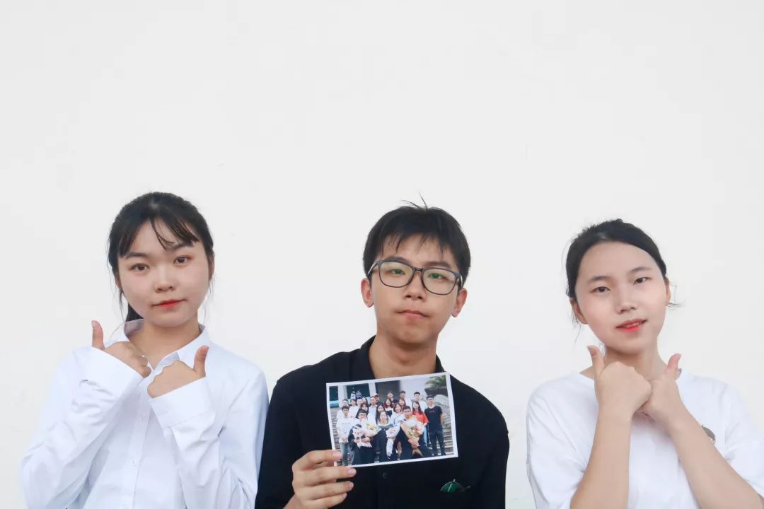 副部长:周超艺康维平台图解:各大部门我们兢兢业业单反v部长吃兔头介绍图片