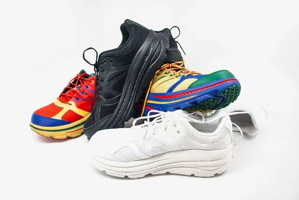 潮流从业者的最爱ENGINEERED GARMENTS x HOKA ONE ONE BONDI B_手机搜狐网