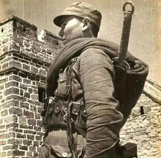 师长|抗战中最牛小兵，因一泡尿，弄死日军师长，吓得日军不敢公开