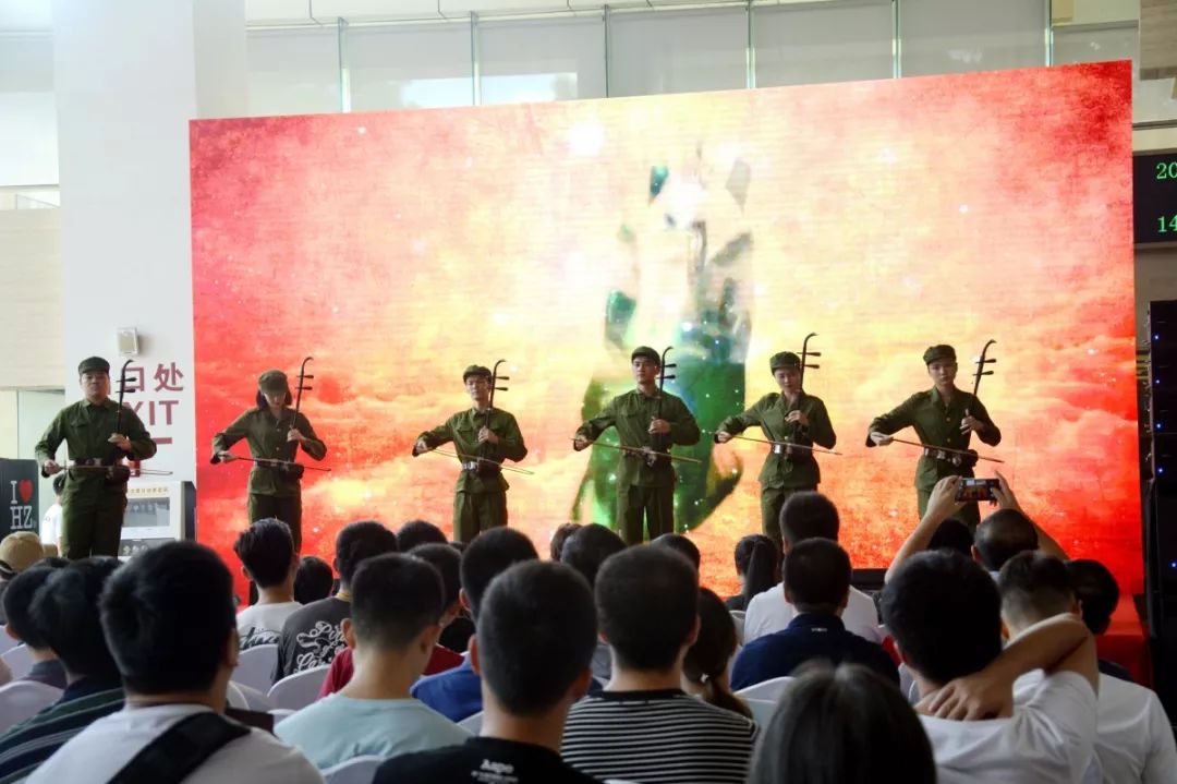 战马奔腾动态曲谱_战马奔腾曲谱(2)