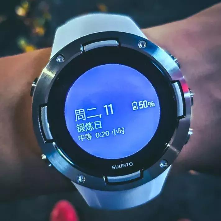 suunto颂拓5运动手表开箱评测专为运动人士设计的运动腕表