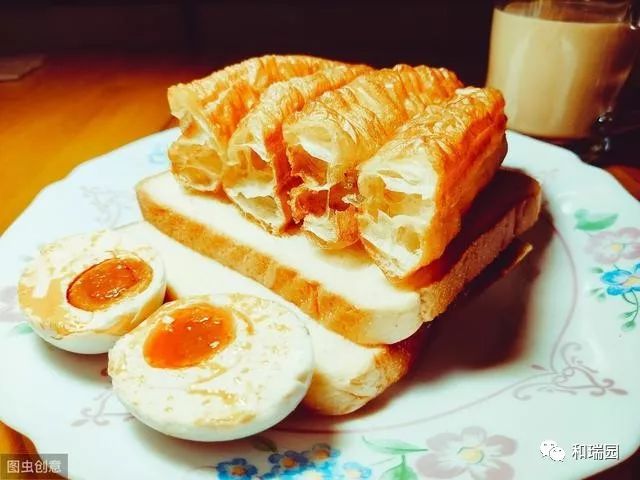 82af97fc8ffd45a98d3f3358ee7938ab.jpeg