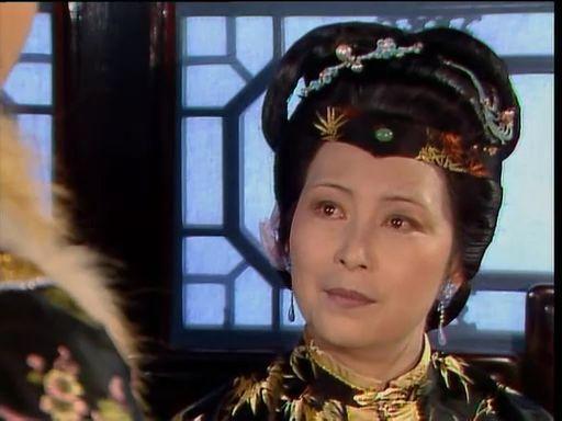 她是87版《红楼梦,王夫人周贤珍的女儿,被誉为"妈妈专业户"