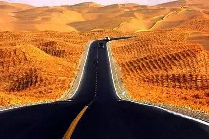 最美公路之塔里木沙漠公路