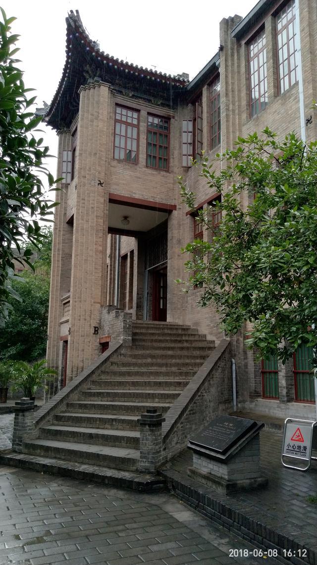 参观张学良将军公馆,夜晚欣赏大雁塔音乐喷泉「福猫咪