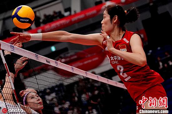 中国女排3:0完胜韩国朱婷英文受访彰显国际范儿