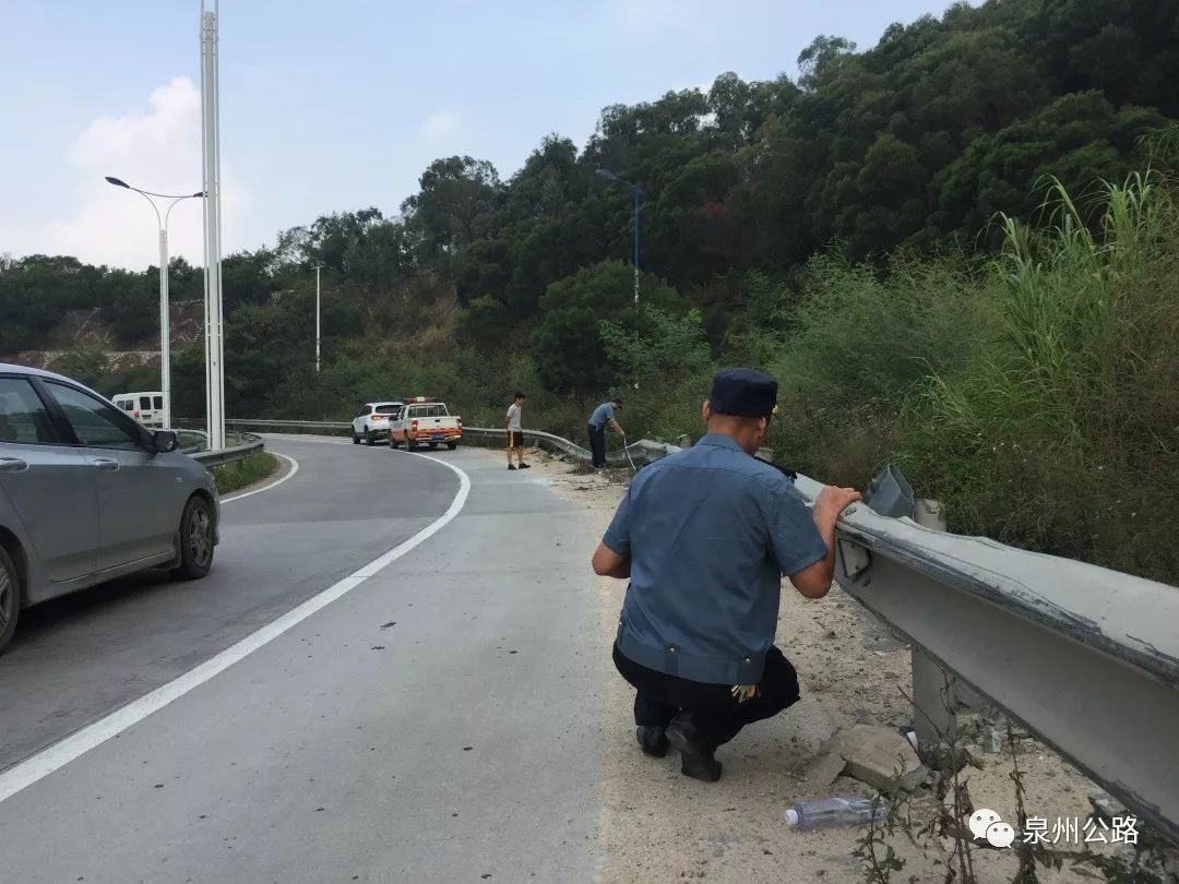 石狮路人员接石狮交警大队电告,国道358线灵秀镇仕林村路段发生