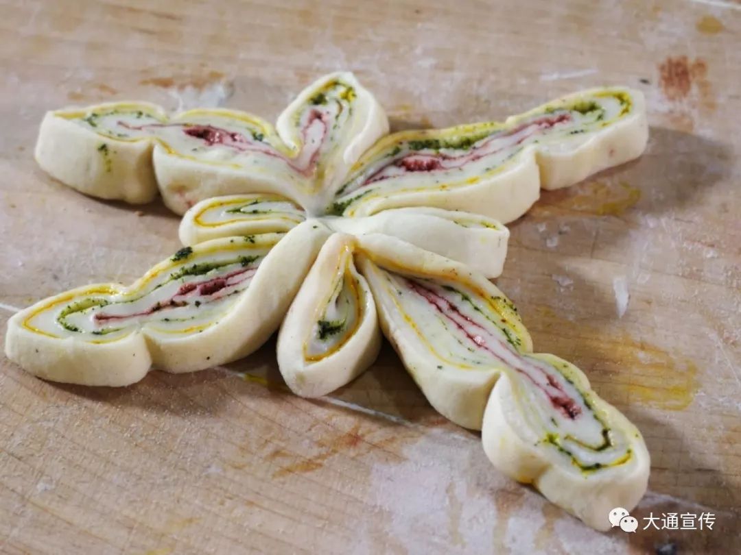 香死俩!青海大月饼上央视