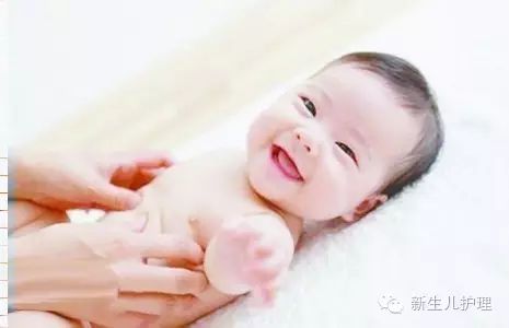                     秋季宝宝易受凉腹泻？聪明的家长都这么做...