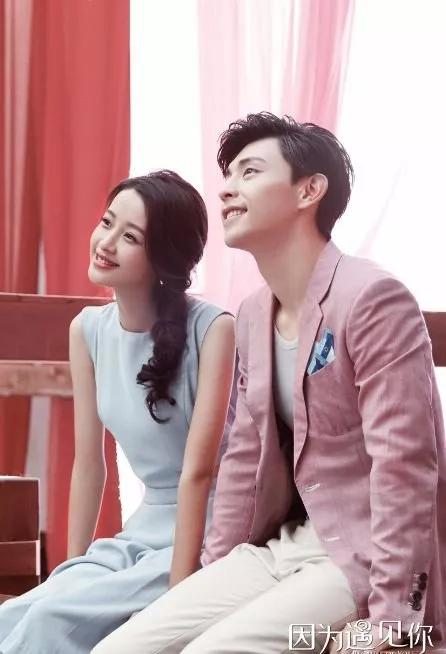被问合作过的女星谁更适合做老婆,邓伦笑着秒回2字,是