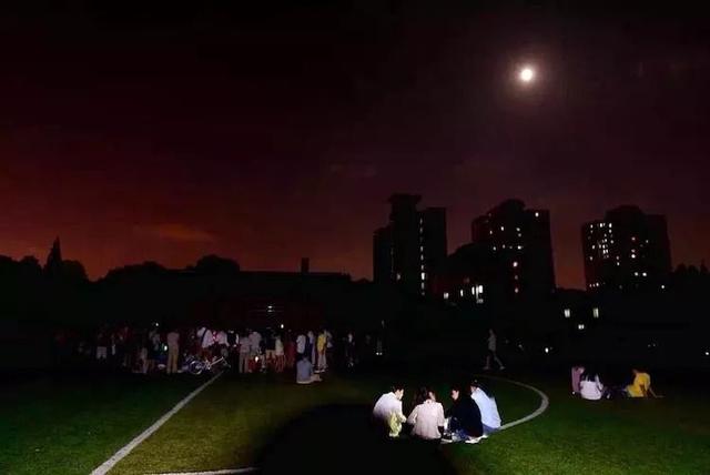 中秋节月夜美景摄影我和月亮有个约会