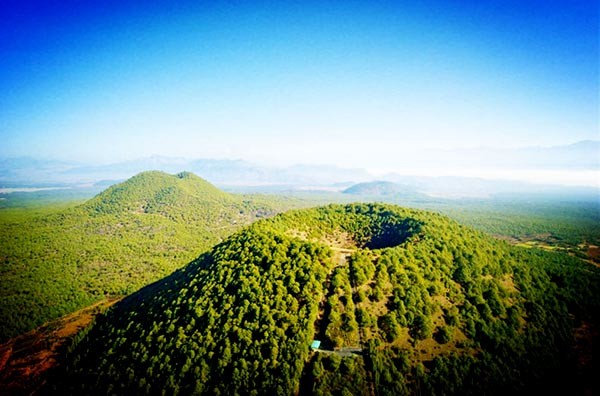 云南六大最新最具特色的旅游攻略_火山