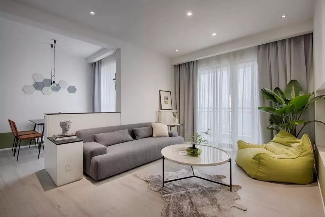 客厅窗帘怎么做好看又简单又漂亮 5c57ee2cc2b54f249e813070ac379713.jpeg