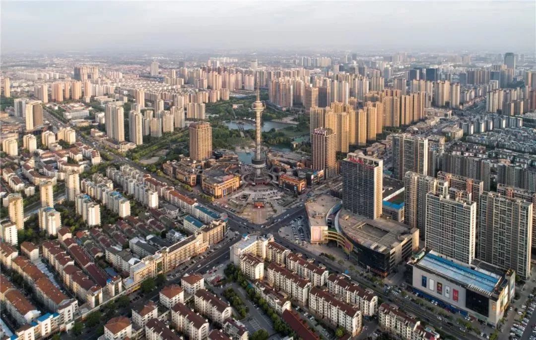 湖塘镇隶属江苏省常州市武进区,地处常州城南,武进区中部,北连常州